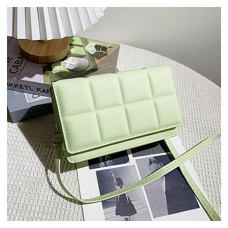 Bolsa Transversal Matelassê - Cor Verde, Couro Sintético - Modelo Lisboa