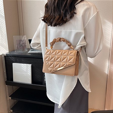 Bolsa Transversal com Alça de Mão Média - Cor Bege, Couro Sintético - Modelo Giulia