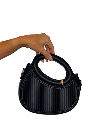 Bolsa Transversal com textura- Cor Preto, Couro Sintético - Modelo Maitê