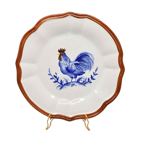 PRATO RASO CASUAL BRANCO COM DESENHO DE GALO AZUL COM BORDA TERRACOTA