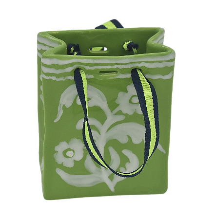 Sacolinha verde com desenho