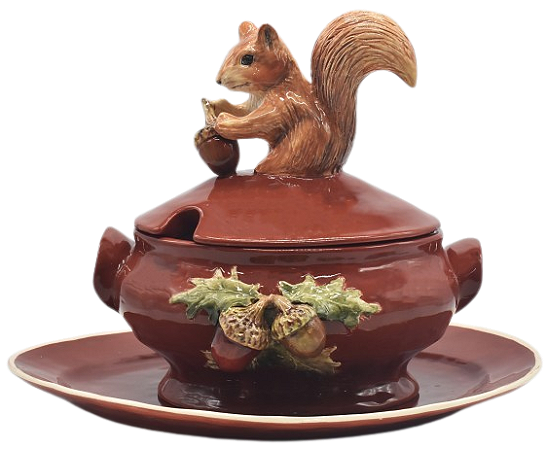 SOPEIRA COM PRATO ROUGE DE FER COM APLICAÇÃO DE ESQUILO COM AVELÃ