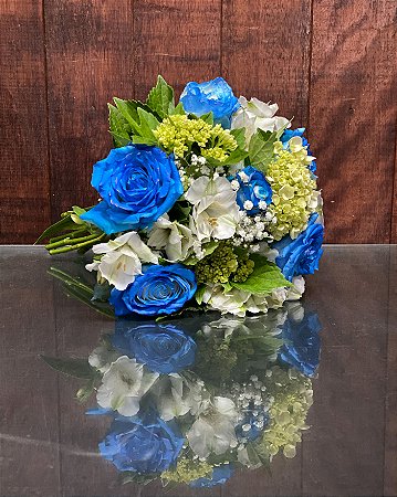 Buquê de Casamento Civil – Sofisticação e Beleza para o Seu Grande Dia