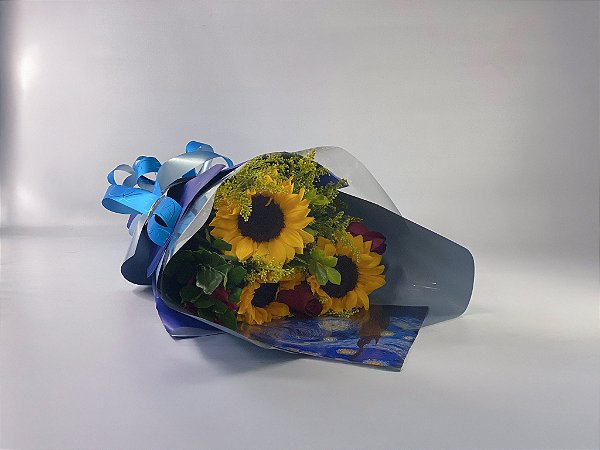 Buquê Van Gogh – A Arte de Presentear com Rosas e Girassóis