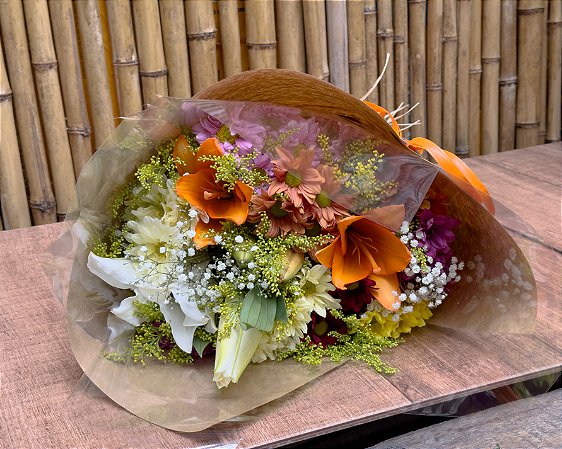 Buquê de Lírios e Flores flor campo