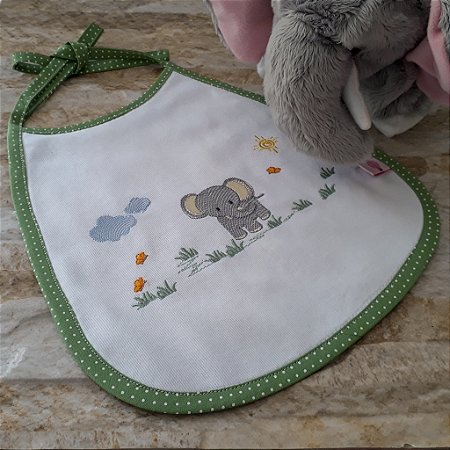 Babador em Fustão Bordado com Forro Atoalhado