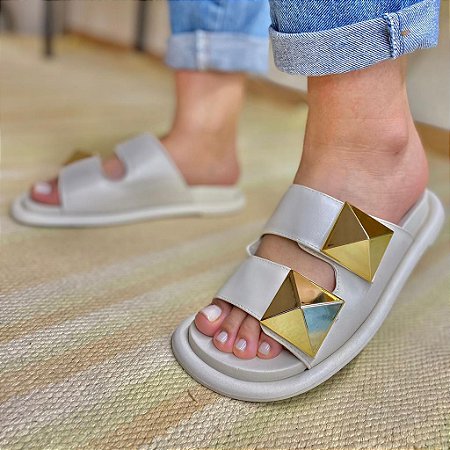 Papete Offwhite com Spike Dourado