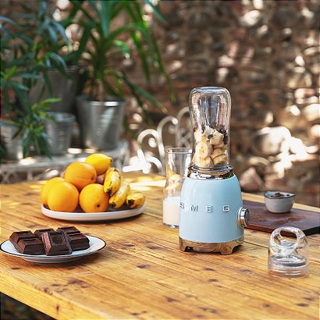 SMEG Liquidificador Azul Portátil Retrô 120V - 2 Copos 600ml