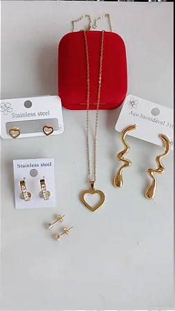 Kit peças sortidas aço inoxidável dourado.