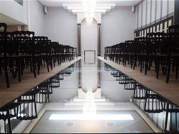 Passarela Espelhada - Metro