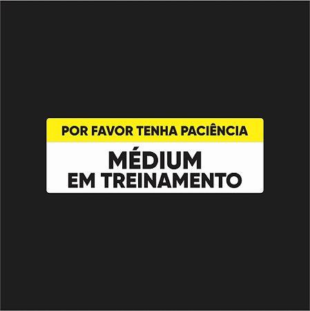 Camiseta Médium Em Treinamento Preta