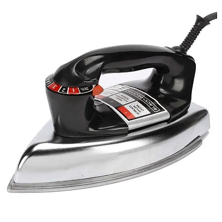Ferro de Passar Roupa a Seco Black Decker com Base de Alumínio VFA