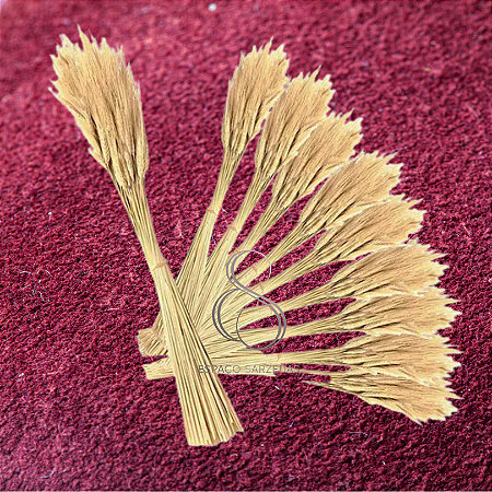 MAÇO DE TRICO COM 5 FEIXES TOTALIZANDO 200UN