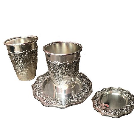 Taça Zamac metal antiga  (PEQUENA)
