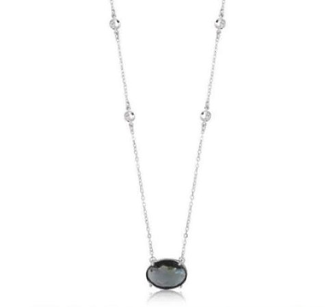 Colar com zircônias redondas cristal e pingente de cristal fumê