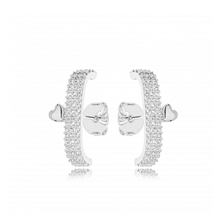 Brincos ear hook cravejado com zircônis cristal e coração nas laterais