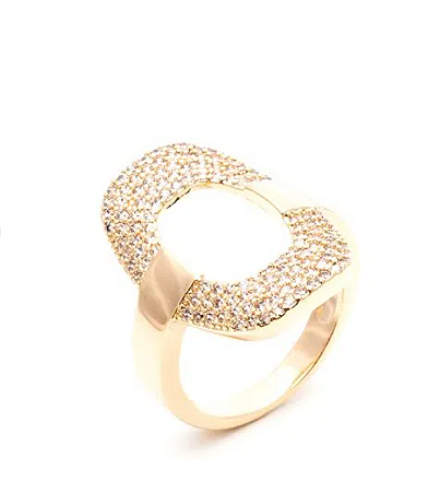 Anel oval vazado cravejado com zircônias cristal