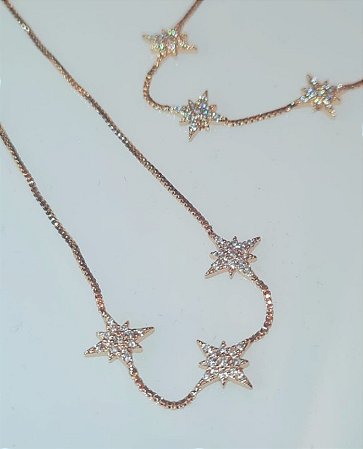 Tornozeleira com três estrelas cravejadas com zircônias cristal