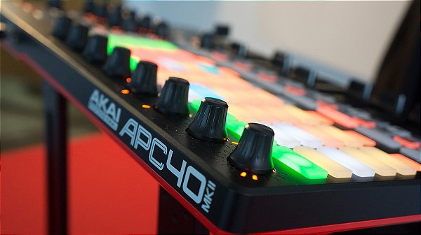 Controlador AKAI APC40 MKII para Ableton Live Profissional