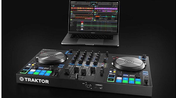 Controlador de 4 Canais Native Instruments Kontrol S3 com