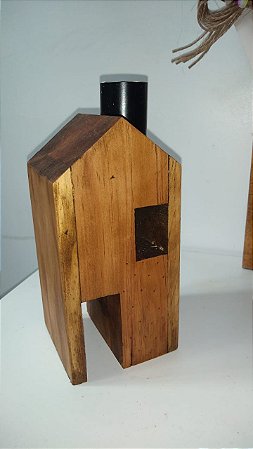 Casinha porta velas grande ;)