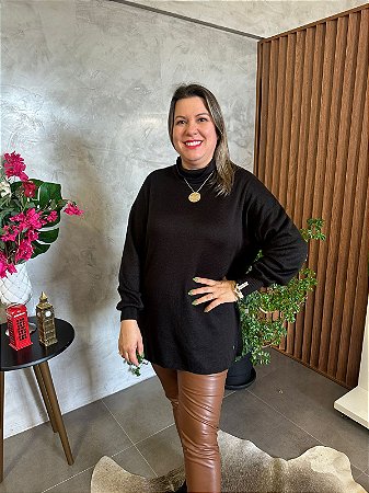 Blusa Mullet com Gola Alta e Mangas de Cava Quadrada - BIAMAR 11363