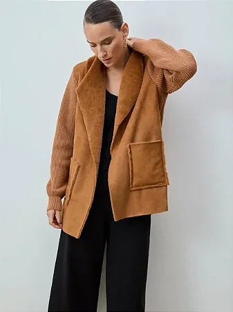 Casaco com Pele Fake e Mangas em Tricot - AMBICIONE 10580