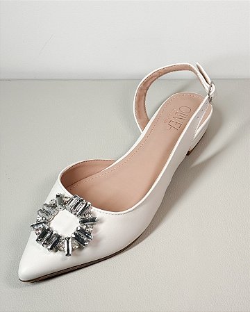 SAPATILHA SLINGBACK BICO FINO ENFEITE CRISTAIS OFF WHITE - LARA