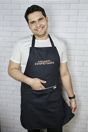 Avental Abcdário da Confeitaria Cacau Black Costura Artesanal