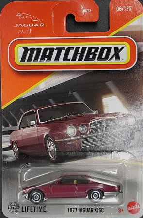 1977 Jaguar XJ6C - JBP17 | Linha Básica 2025 - Nº 006/125 | Matchbox