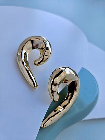 BRINCO DOURADO 9 ORGÂNICO MARTELADO