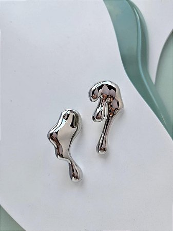 BRINCO RÓDIO BRANCO DESIGUAL