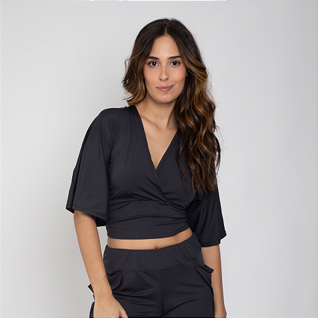 Cropped Preto em Fluity UVTRIBE