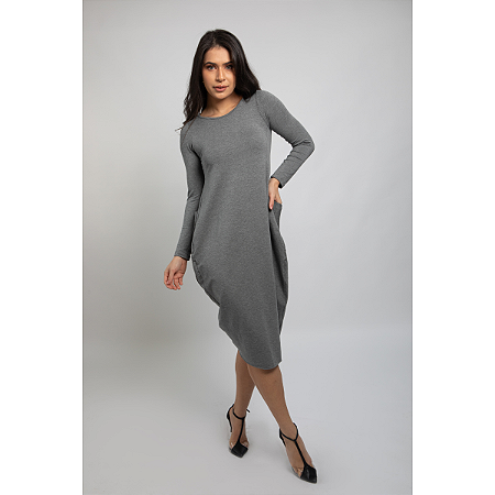 Vestido Midi em Moletinho Cinza Manga Longa com bolsos externos