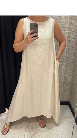 Vestido em linho, viscose e poliamida com almoças modelo evasê Bege