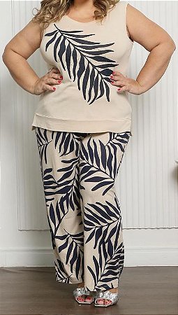 Conjunto de regata e calça estampa palmeiras tons de azul e bege Plus Size
