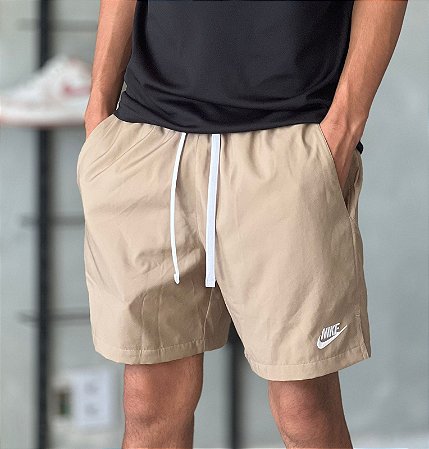 SHORTS NIKE SPORTSWEAR DE PRAIA MARROM
