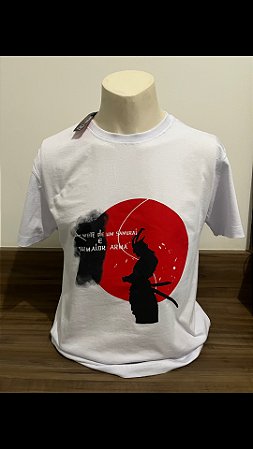 Camiseta lua vermelha