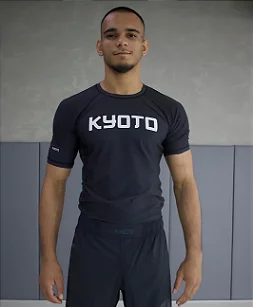 Rash Guard KUROI  Manga curta