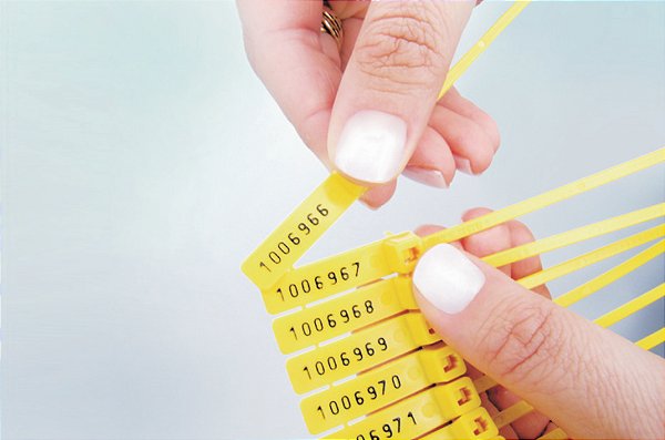 Lacre Identificação E Segurança Diâmetro Máximo 26,0Mm Largura 8,0Mm Poliamida Amarelo S20C-Pa66-Ye Hellermann