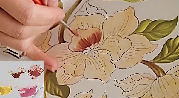 Aula Online de pintura em cerâmica - Magnólias