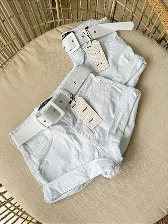Shorts Jeans Branco Barra Dobrada Cinto jeans