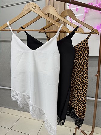 Blusa Assimétrica renda lisa