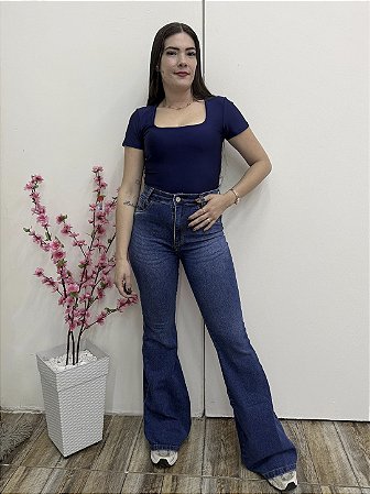Calça Jeans Flare com Bolso Tradicional