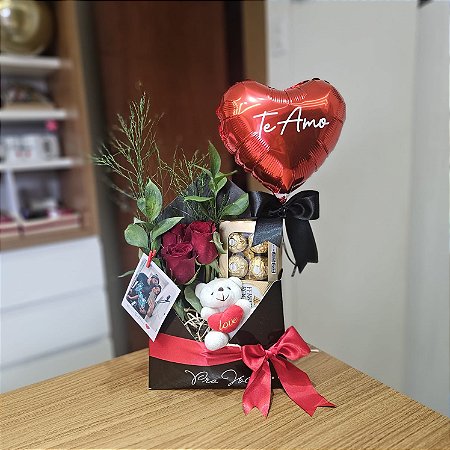 Cesta Pra você com 5 Rosas