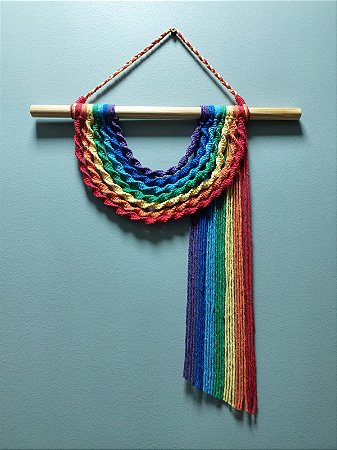Arco-Iris macramê