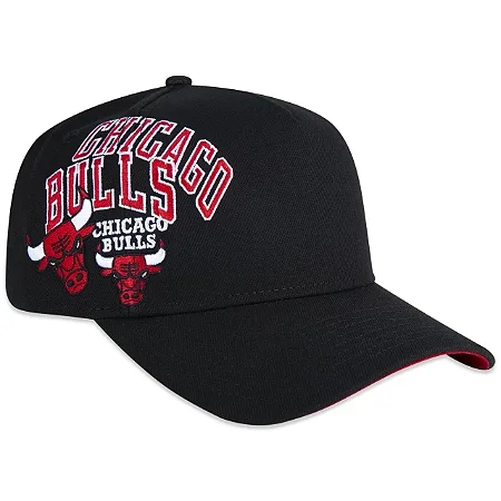 BONÉ NEW ERA 9FORTY "BULLS- WORLD OF LOGO"