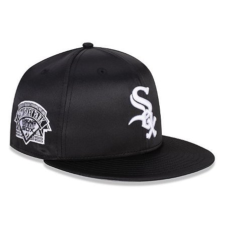 BONÉ NEW ERA 59FIFTY SATIN "CHICAGO WHITE SOX - COMISKEY PARK"