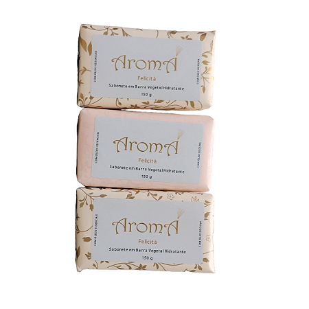 Kit Felicità Feminino: 3 Sabonetes em Barra + Necessaire com Zíper