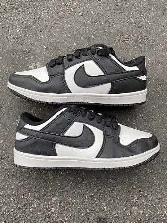 black and white sb dunks